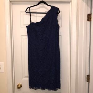 Tadashi Shoji - One shoulder Embroidered Lace